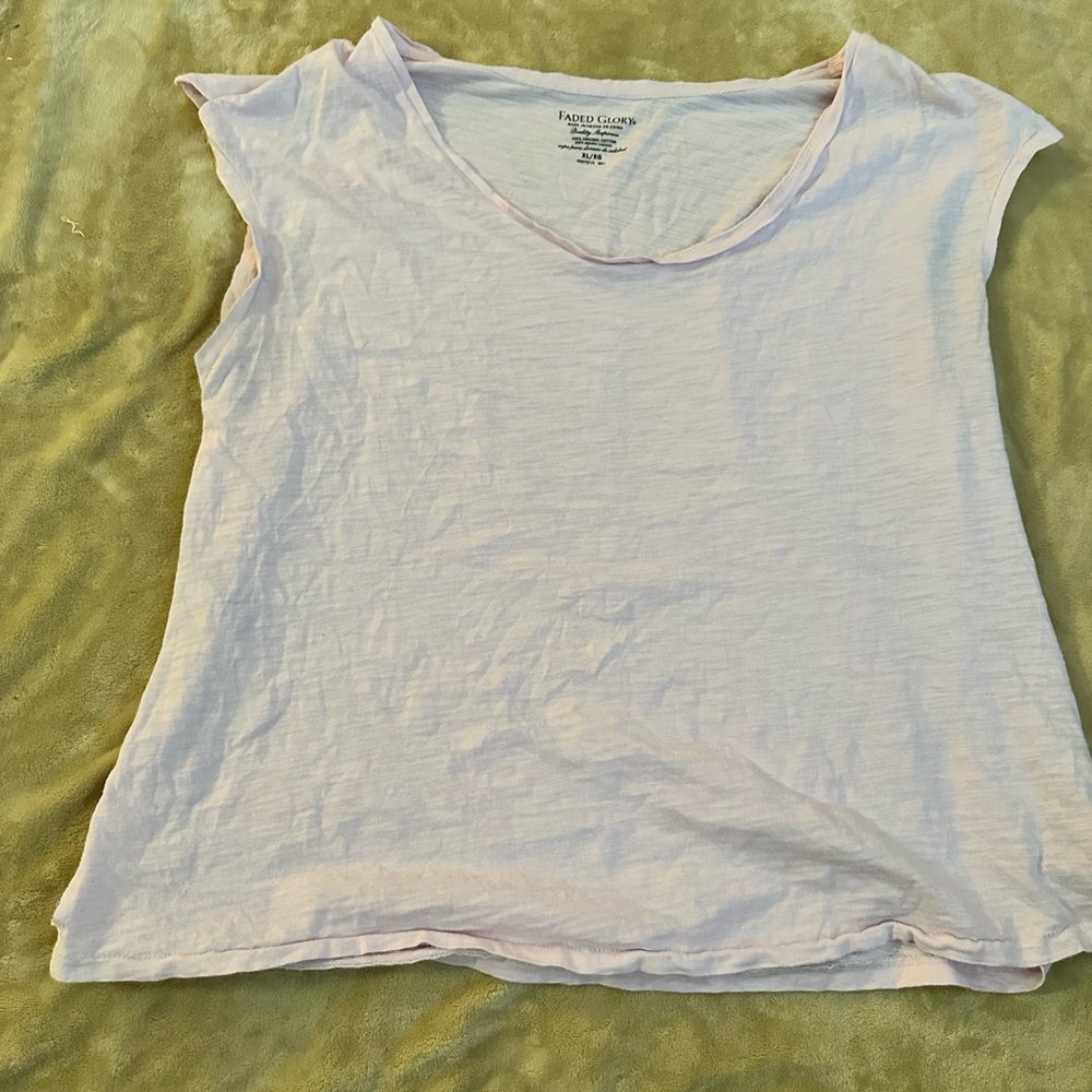 Women’s Faded Glory T-shirt. Size XL. Like New